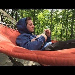 Meet your Posher, Thomas